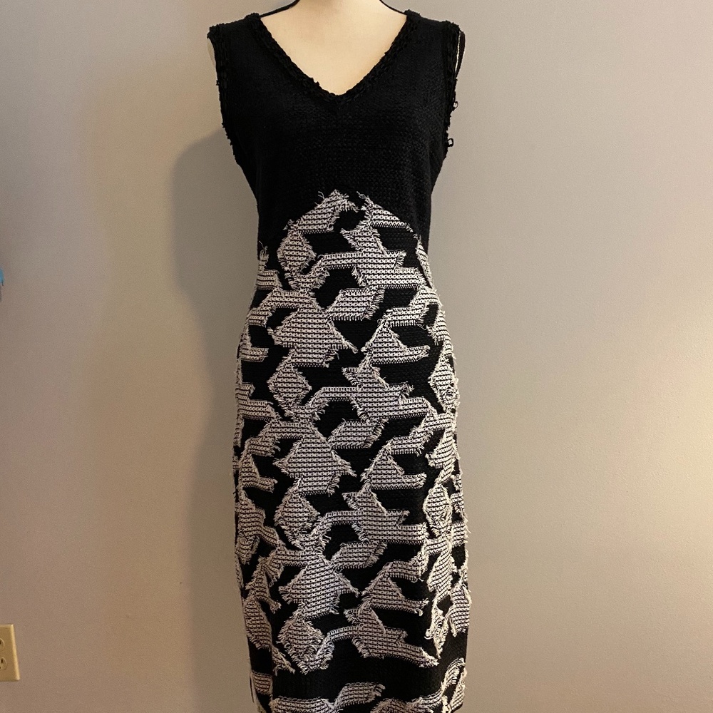 NWT ST. JOHN RARE DRESS SIZE 2 - Picture 2 of 10